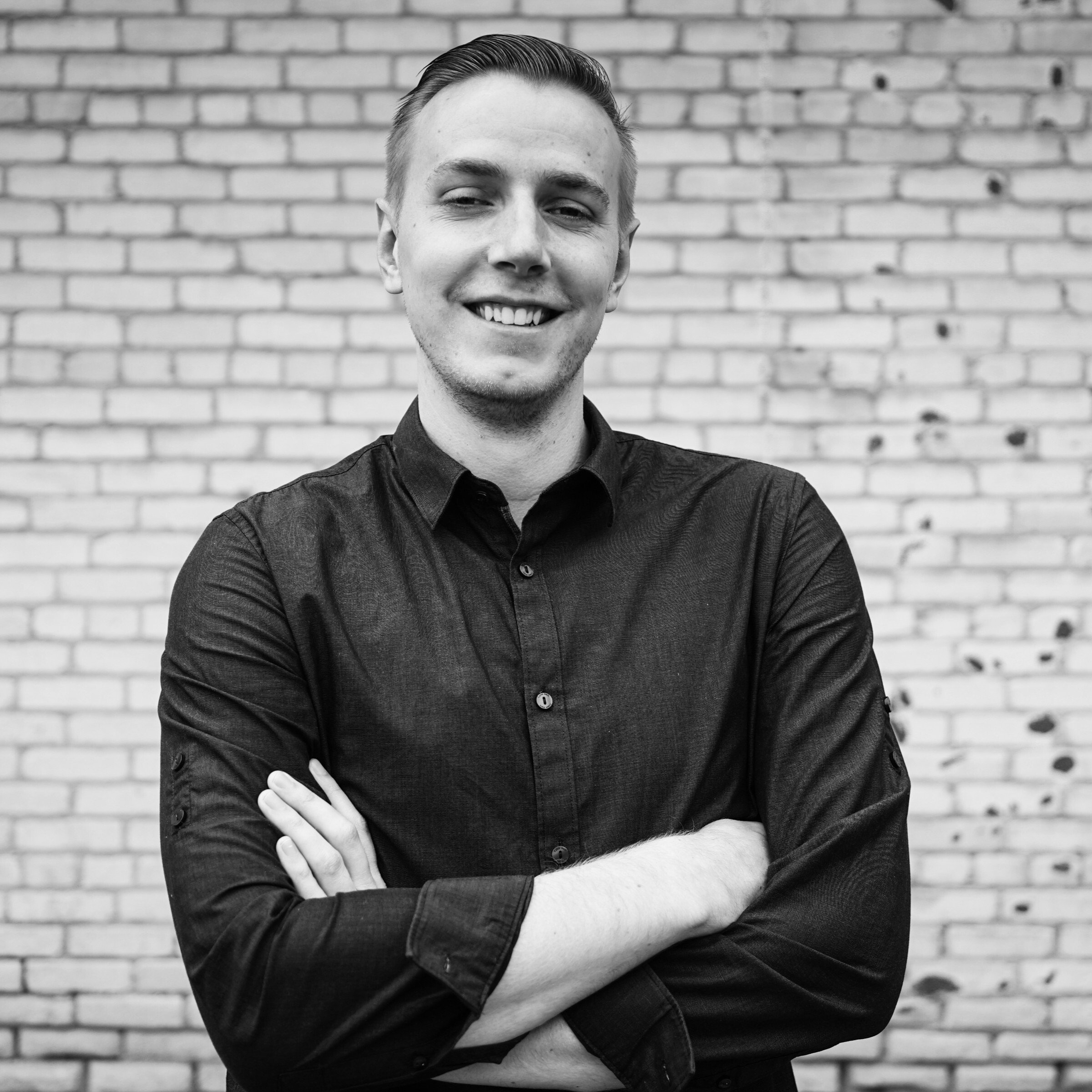 DK-Headshot.-Squarejpg
